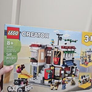 LEGO 31131 Creator Downtown Noodle Shop Building Set